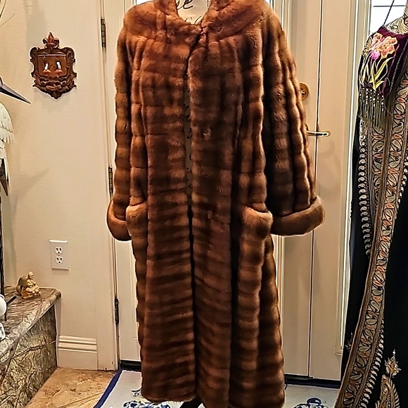 Edwards-Lowell Beverly Hills Jackets & Blazers - Full length furs coat
